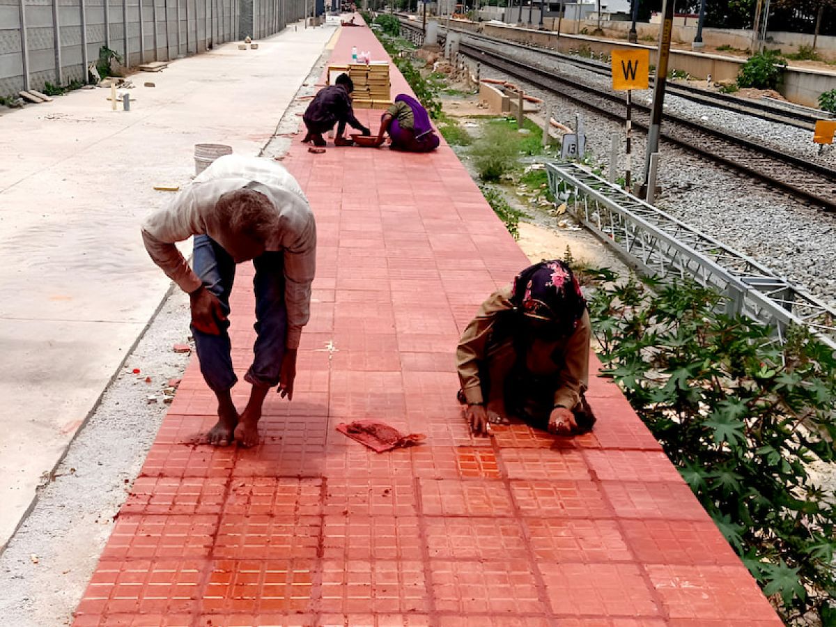 South Western Railway - KR Puram & Hoodi